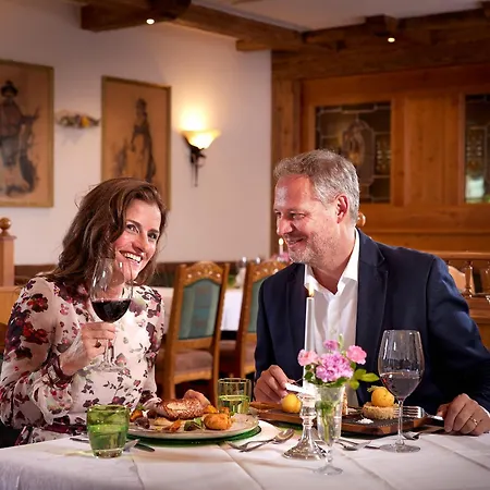 מלון Fish'inn Zell - Fischerwirt