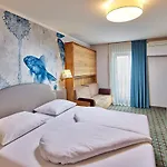 ホテル Fish'inn Zell - Fischerwirt 4*